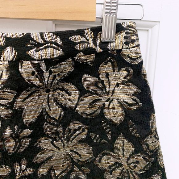 Alice + Olivia mini Black & Gold Jacquard Mini Skirt - Picture 4 of 9